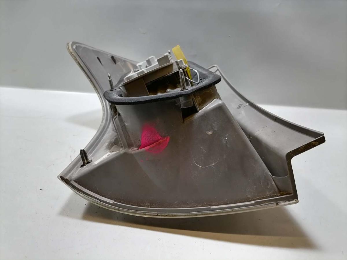 Toyota Corolla Verso original Rücklicht Rückleuchte Schlussleuchte rechts Bj.2004